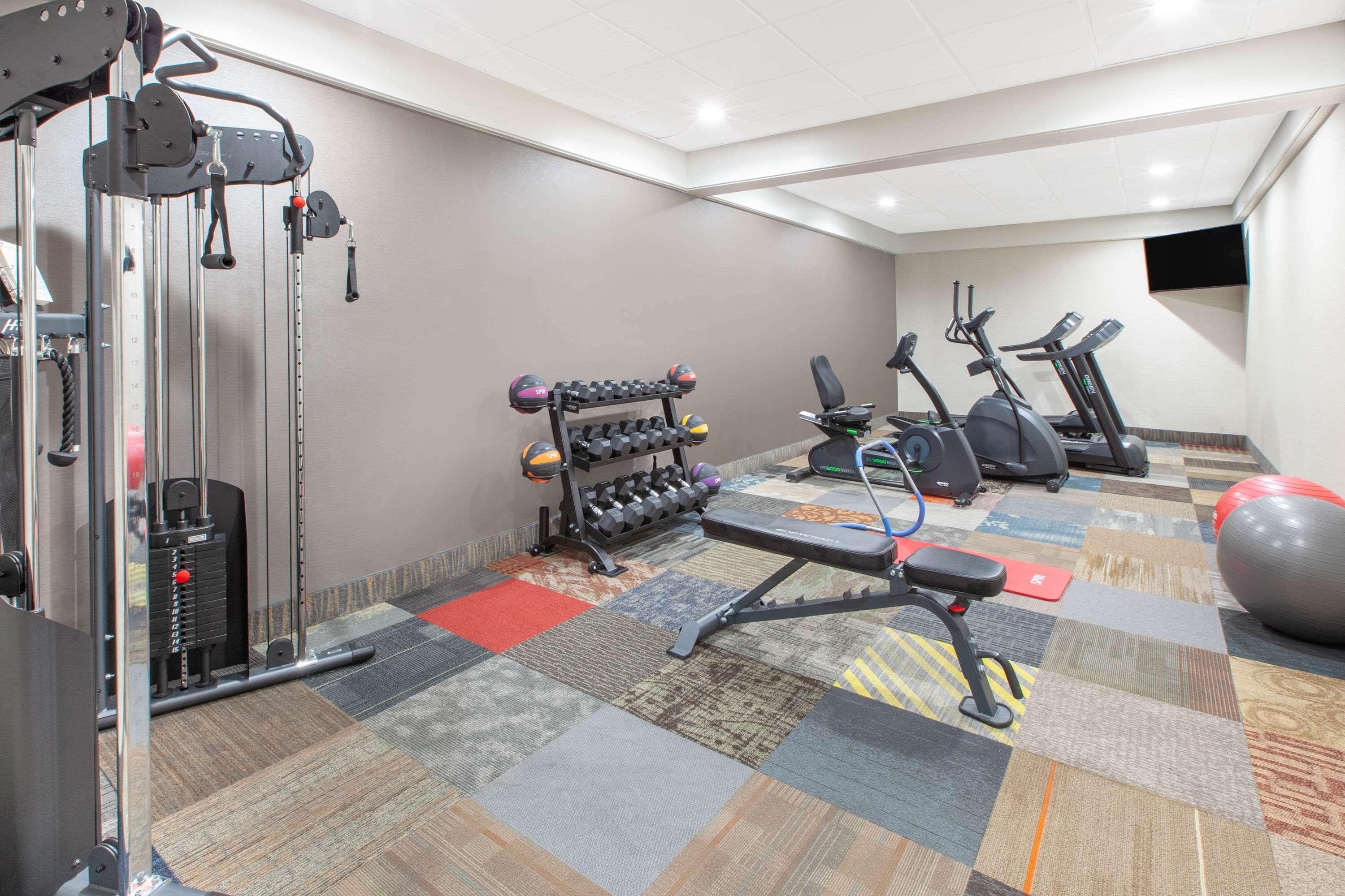 Days Inn & Suites By Wyndham Grand Rapids Near Downtown وايومنغ المظهر الخارجي الصورة