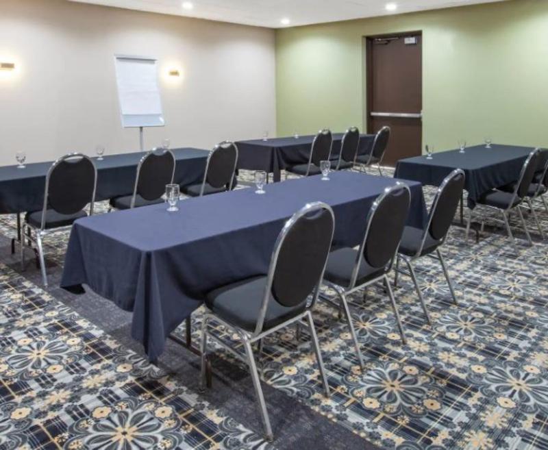 Days Inn & Suites By Wyndham Grand Rapids Near Downtown وايومنغ المظهر الخارجي الصورة