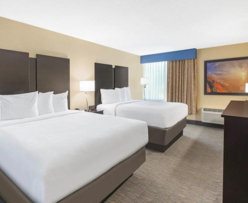 Days Inn & Suites By Wyndham Grand Rapids Near Downtown وايومنغ المظهر الخارجي الصورة
